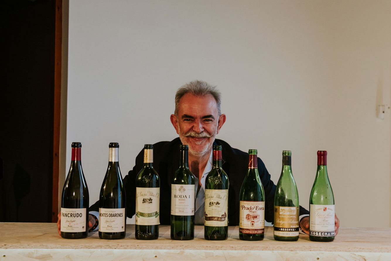 Luis Gutiérrez revisits seven decades with a musical tasting to enjoy the wines of the Barrio de la Estación from their historical context and with the sounds of each era